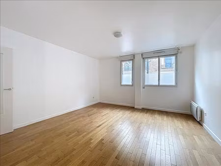 appartement - rdc - 45 m2 - 2 pièces - non meublé