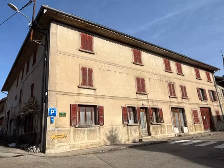 vente immeuble 660 m² charix (01130)