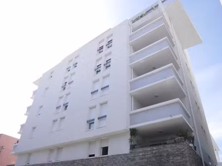 t3 avec loggia et parking à marseille