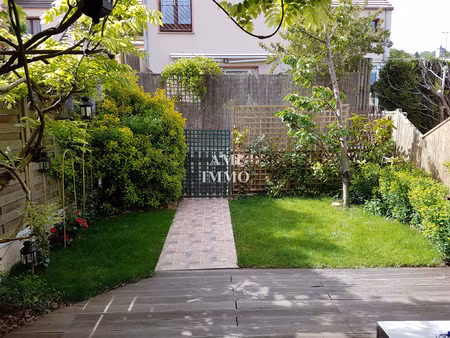 maison avec box en plein centre de bievres