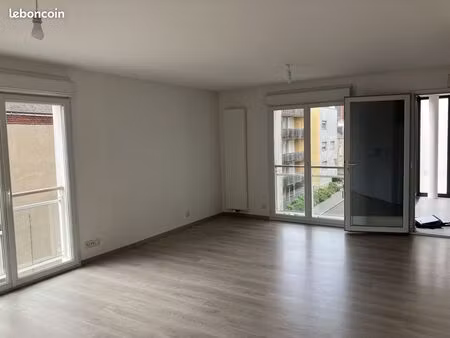appartement 3 pièces 93 m²