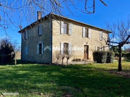 maison 7 pièces 272 m²