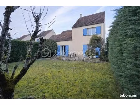 maison 5 pièces 104 m²