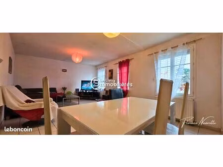 maison 8 pièces 196 m²