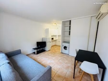 t1 21m2 à montastruc-la-conseillère