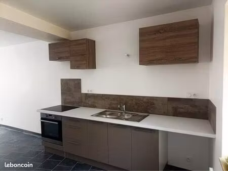 maison au calme dans village tous commerces