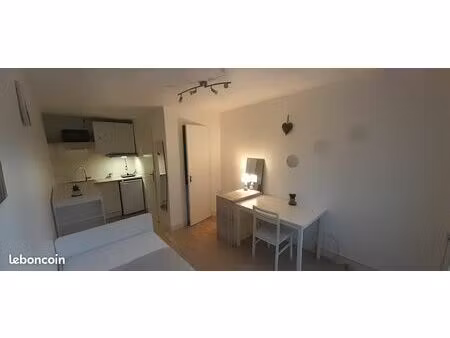 studio meublé et équipé proche université