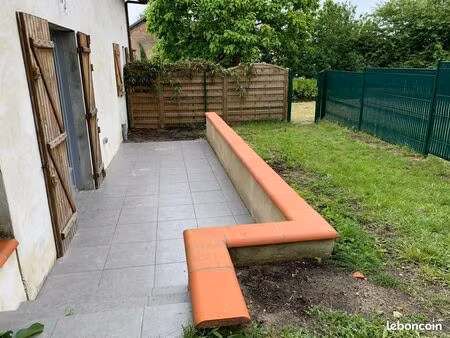 a louer a l'annee t3 a leon (40550)