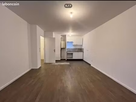 location bezons f2 43m2  3mn t2  15 mn defense  accès a86  rénové