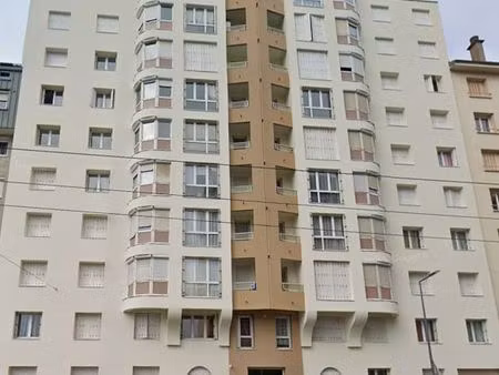 appartement 4 pièces 93 m²