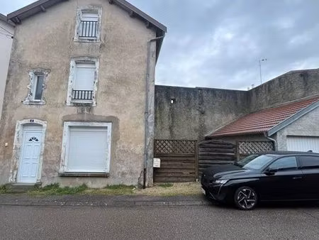 maison f3 sur 3 niveaux avec garage et terrasse à martigny les bains