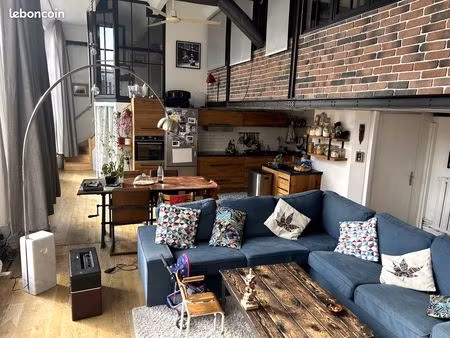 location loft à coté du métro mairie d'ivry