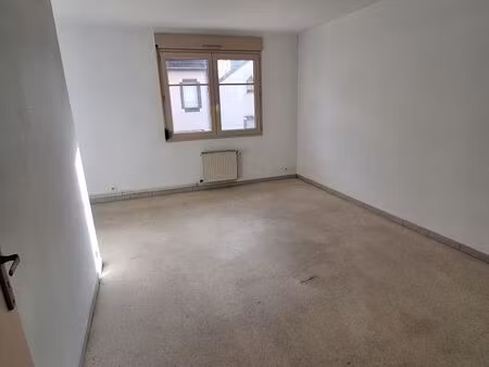 à louer – t3 de 50 m² – centre-ville de migennes (89400)