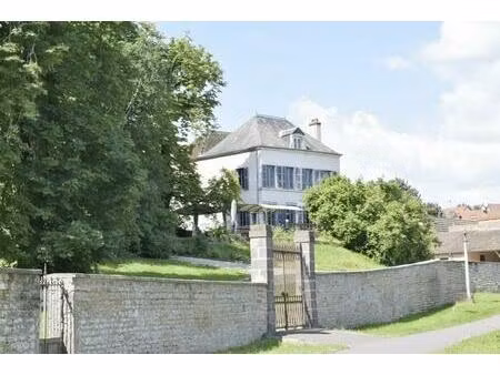 propriété de caractère sur 1 30 ha