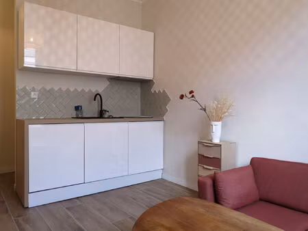 location appartement 2 pièces 26 m² à nice (06300)