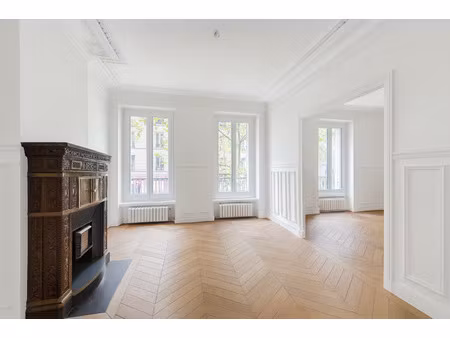 beau t3 - idéal profession libérale - à rénover