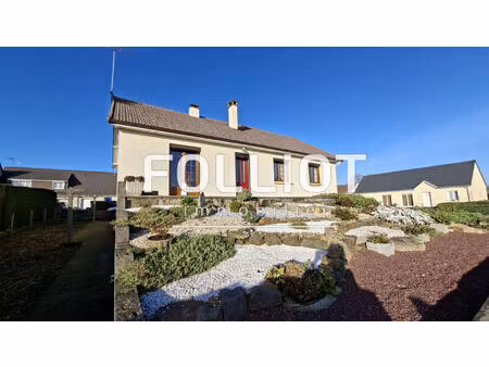 charmante maison à vendre à la haye pesnel - 3 chambres  grand terrain!