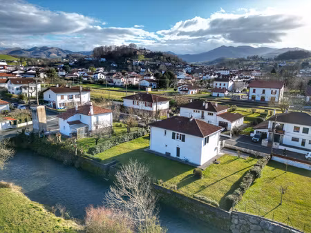 maison d'habitation à saint jean pied de port