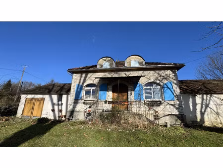 maison de caractère à rénover avec terrain de 2508 m2 pro