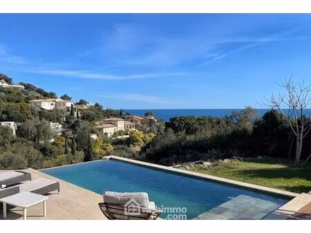 villas - 160m² - les issambres  83380 roquebrune-sur-argens  france