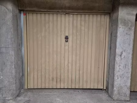 garage à vendre etrembière