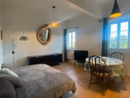 t2 meublé dans château