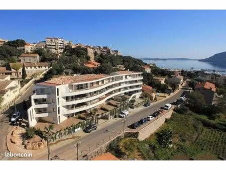 local professionnel à usage de bureaux