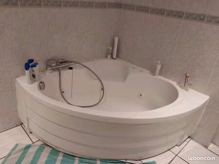 loue f3 saint claude