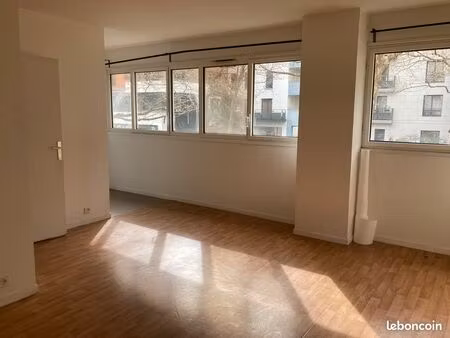 studio 30 m² à louer