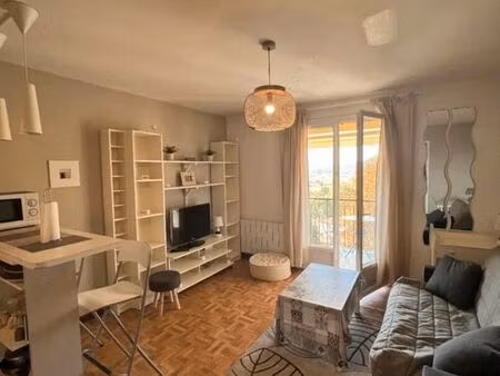 studio 1 pièce 23 m²