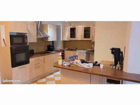 appartement f3/4 entrée indépendante