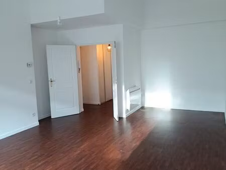 loue appartement t2 proche cathédrale