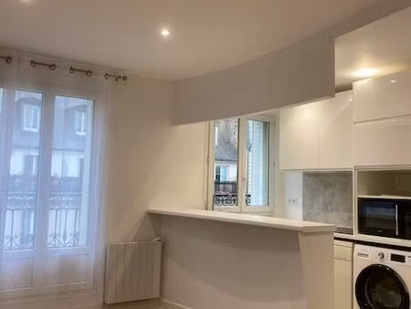 2 pièces meublé 35 m² – balcon + parking + fibre – rue lafayette