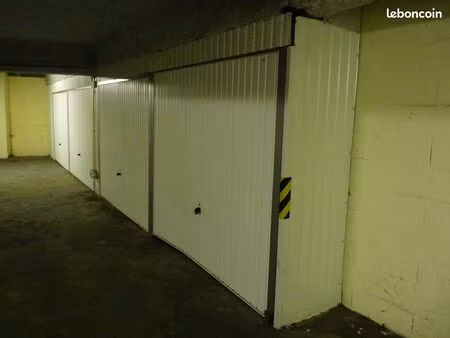 grand box ferme et securise