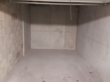 loue garage sainte-foy-les-lyon 69110