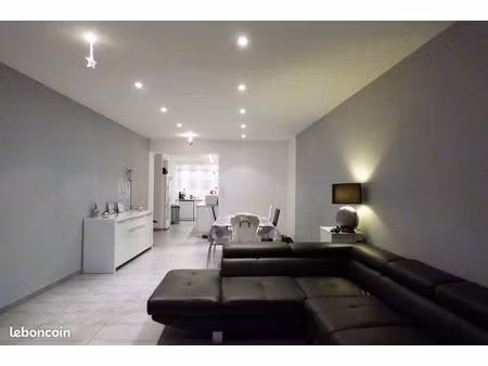 appartement de plain-pied avec terrasse