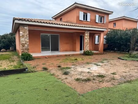 loue maison à l'année