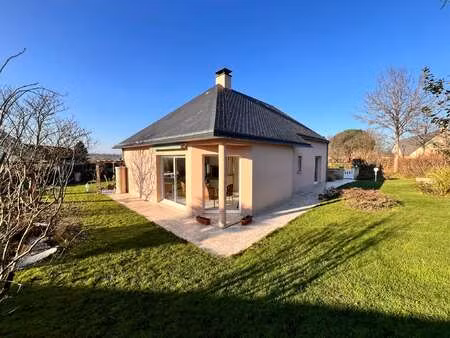 vente maison à canisy (50750) : à vendre / 103m² canisy