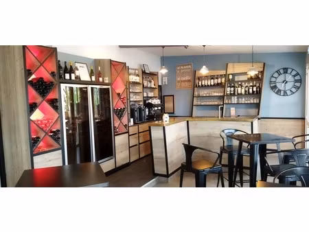 restaurant + murs à vendre aux portes de vichy (03)