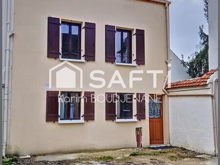 maison de ville récente  2 chambres...