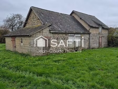 longère à rénover entièrement sur la commune d'aron