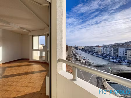 sete : sur quai  appartement t3  terrasse