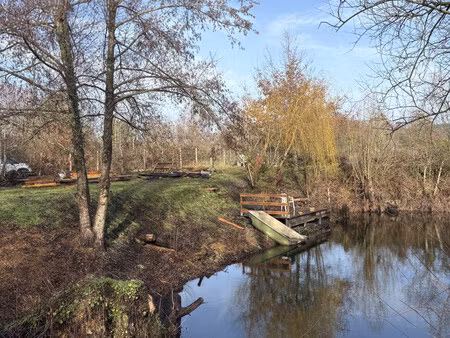 terrain de loisirs 2287 m² avec étang privé  entièrement clo