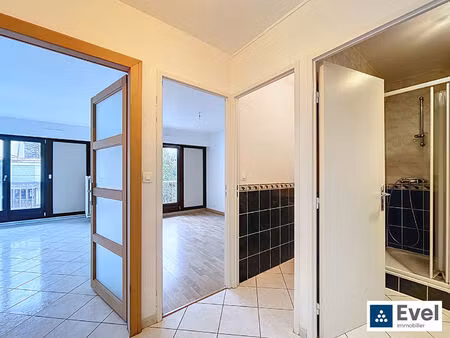 appartement nancy 2 pièce(s) 40 m2 avec balcon  cellier et garage