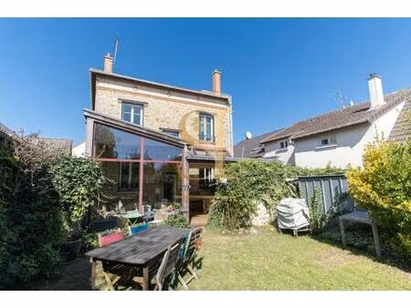 maison 8 pièces à chevry-cossigny (77173)