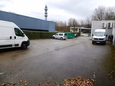 location local d'activités saint martin d'heres 280 m²