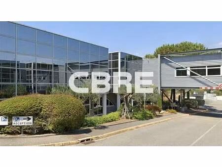 location bureau valbonne 228 m²