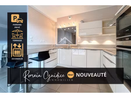 appartement f3 82 m2 avec terrasse garage privé et ascenseur