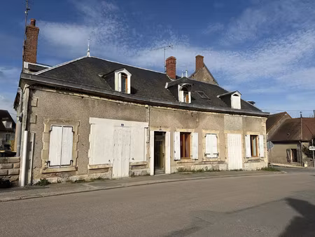vente immeuble ainay-le-château (03360)
