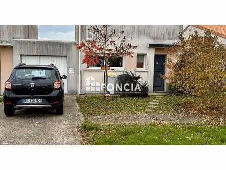 maison 4 pieces  3 chambres  vendue louee secteur patis  gibauderie  chu